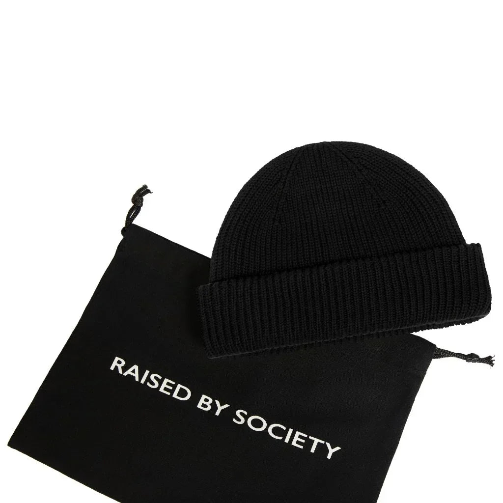 BLACK FISHERMAN BEANIE PRO