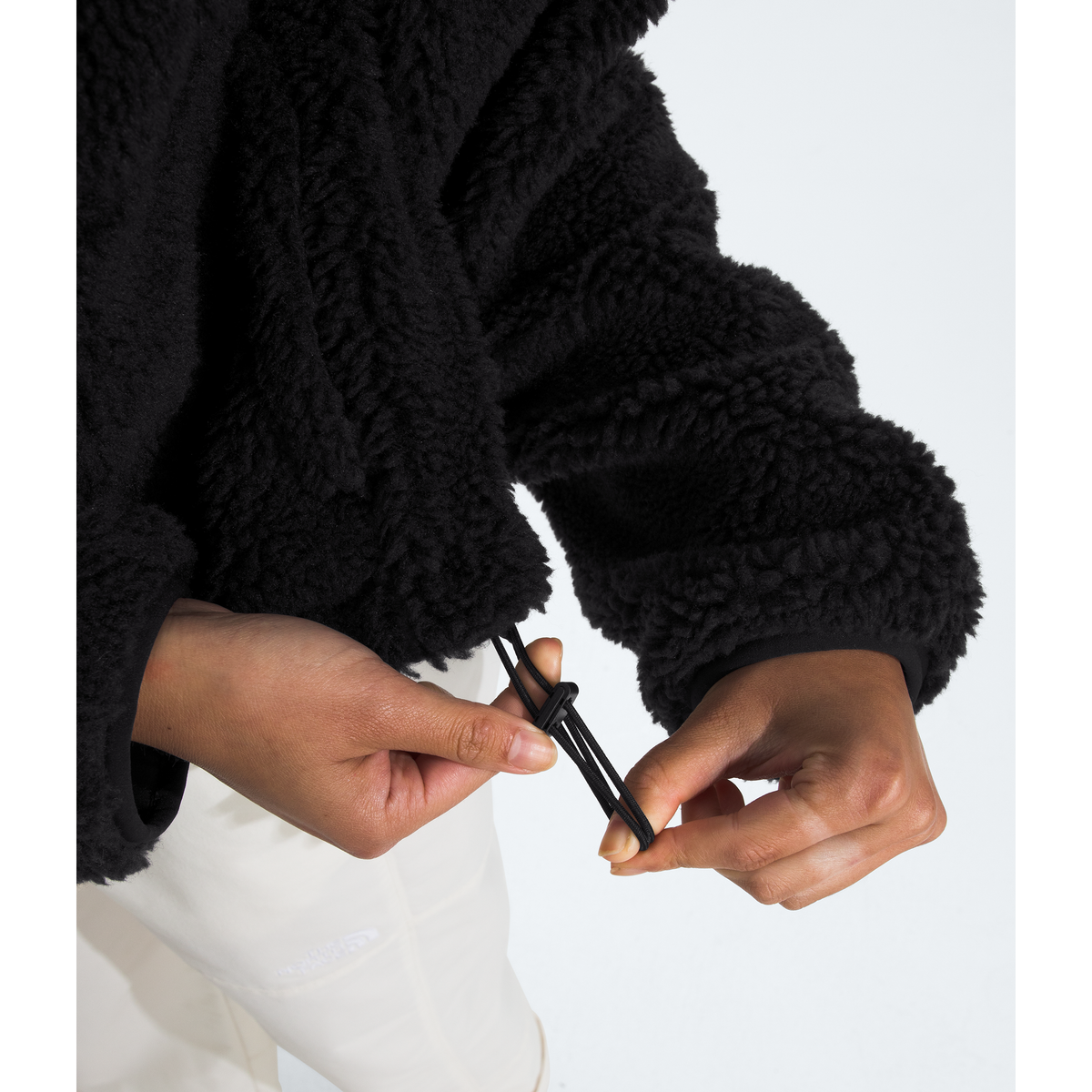 The North Face Women’s Extreme Pile Pullover 2